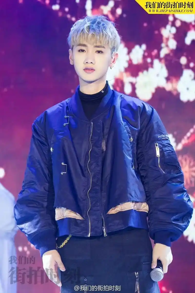 年轻时候的汪苏泷是有点帅的hhh#汪苏泷 - 抖音