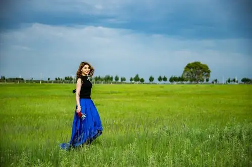 做一个心中有爱;的阳光女人.