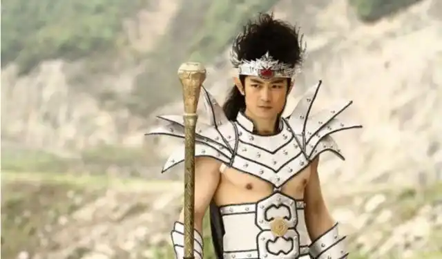 封神演义中雷震子战绩胜少败多为何能够肉身成圣