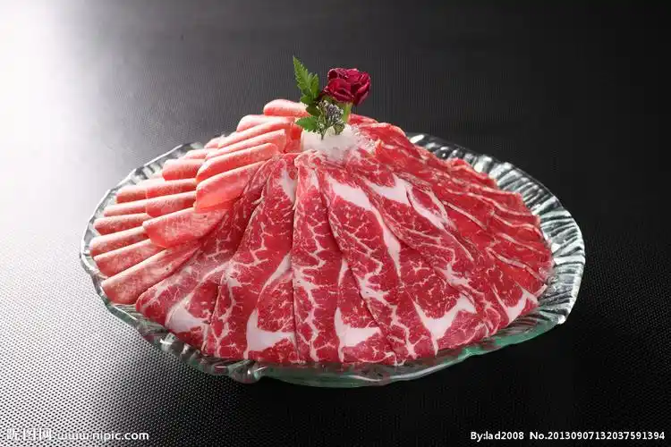 rgb40共享分×关 键 词:牛肉拼盘涮品 牛肉片 火锅 涮品 拼盘 摆盘