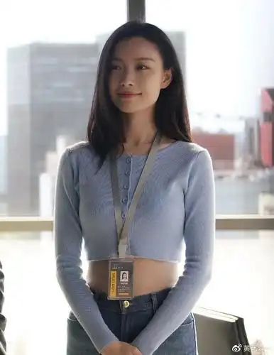 《流金岁月》是给倪妮和刘诗诗办了场时装秀吗?简直美得移不开眼!