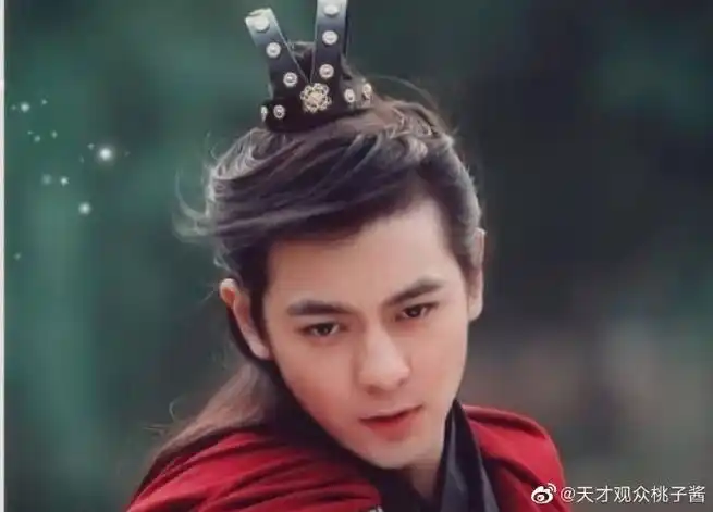 林志颖晒古装造型对镜自拍