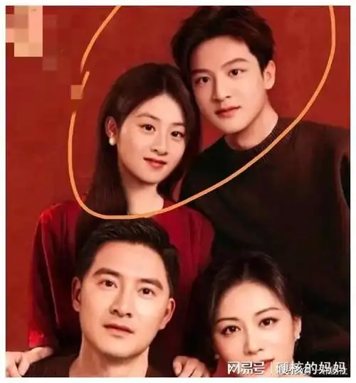 田亮一家全家福,森碟和弟弟颜值好高,快来娱乐圈发展