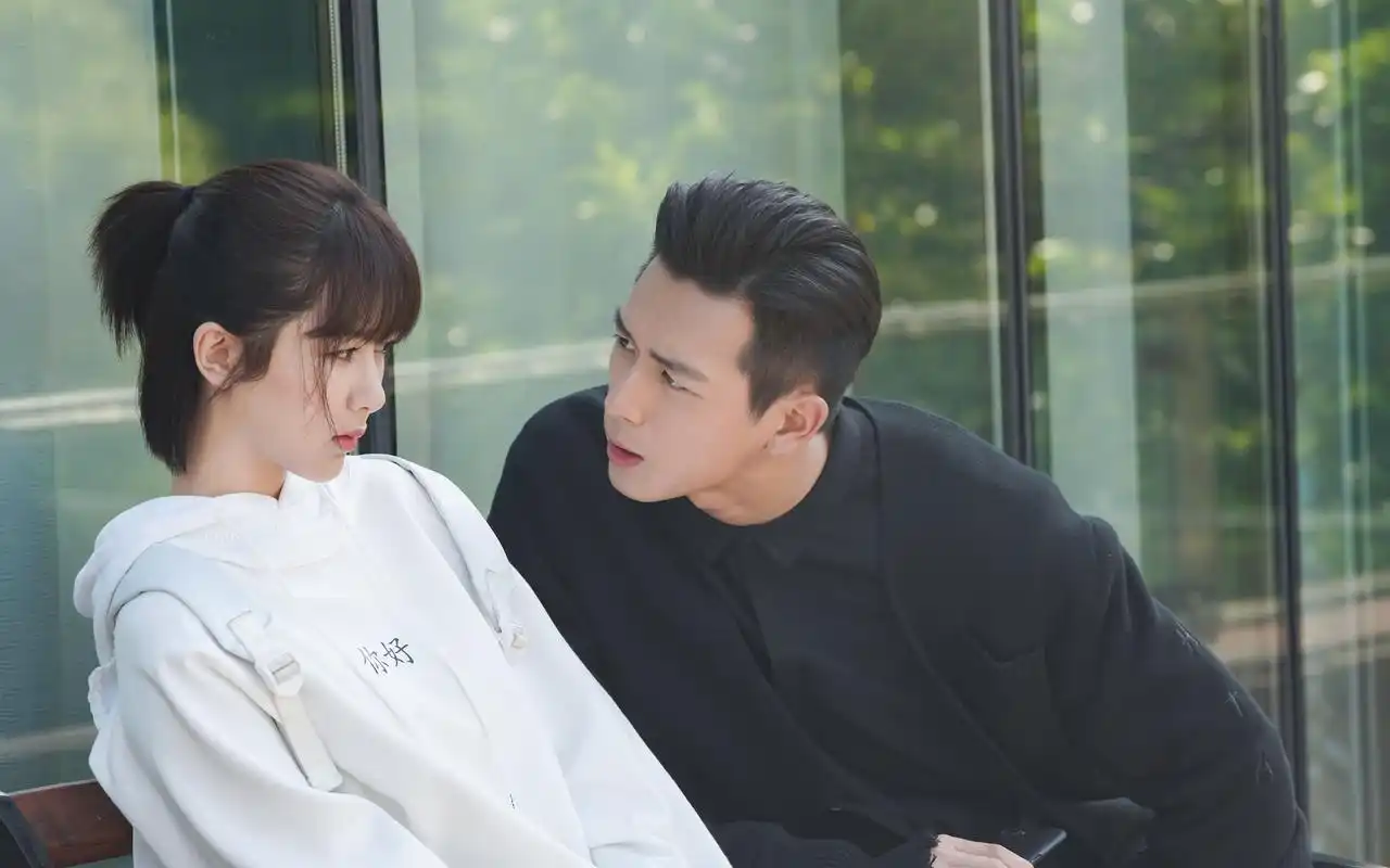 亲爱的热爱的童颜夫妇甜蜜剧照