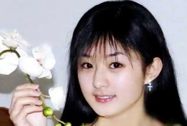 "朝阳v姐"赵丽颖重生的故事,不再回首!