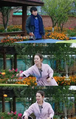 吉娜11岁练钢琴视频公开小时候鹅蛋脸相当出众仪态挺拔不怯场