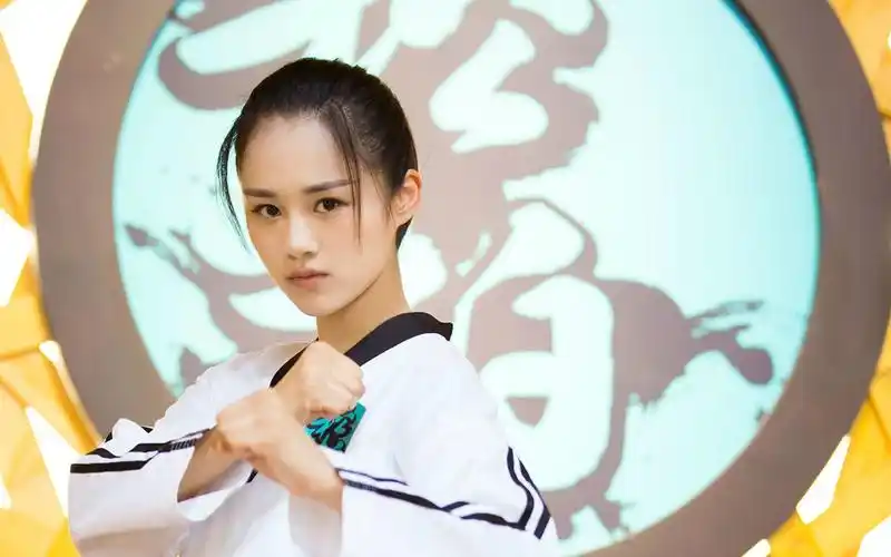 影视旋风少女2精彩剧照高清电脑壁纸