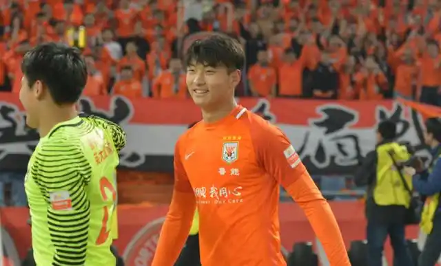 从现在开始,山东鲁能就应准备组建二队,参加中冠联赛的事情了