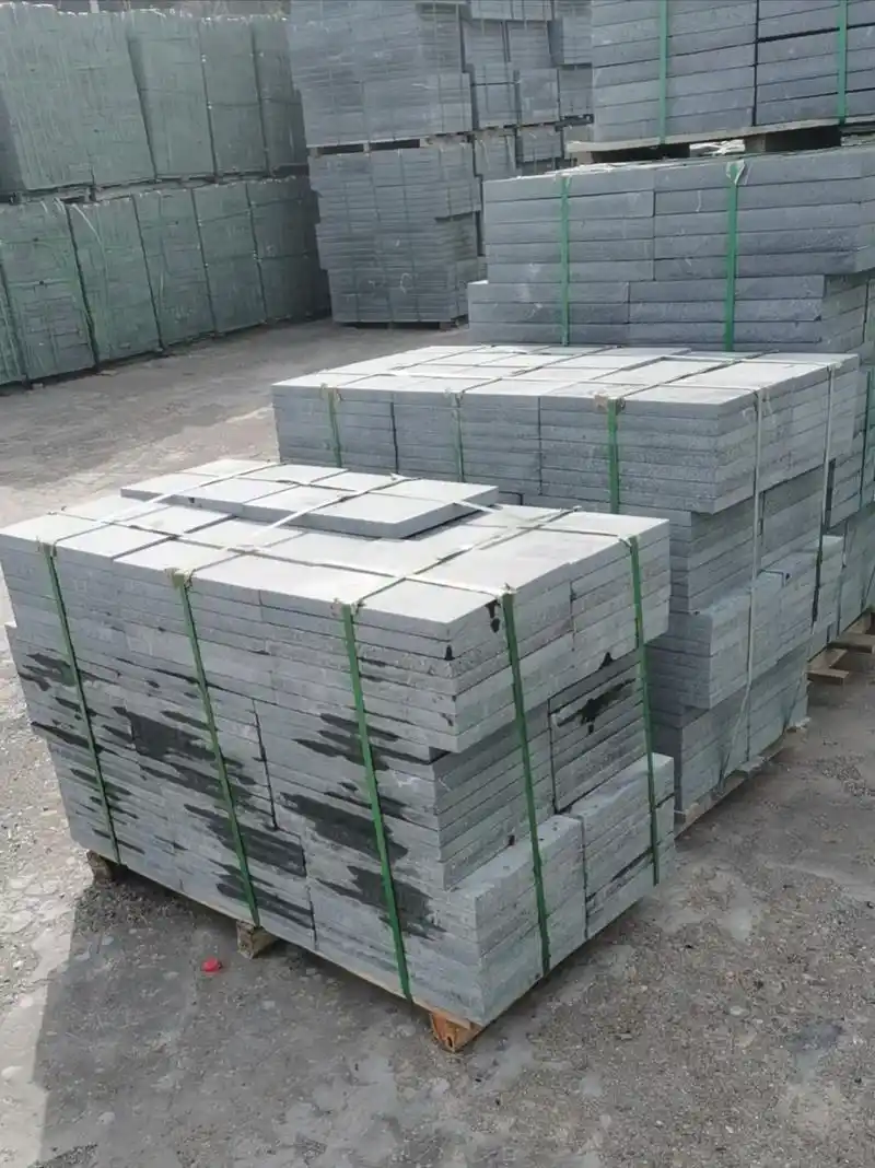 林州黑光面压顶74冰晶绿树坑石#树坑石#地铺石 - 抖音