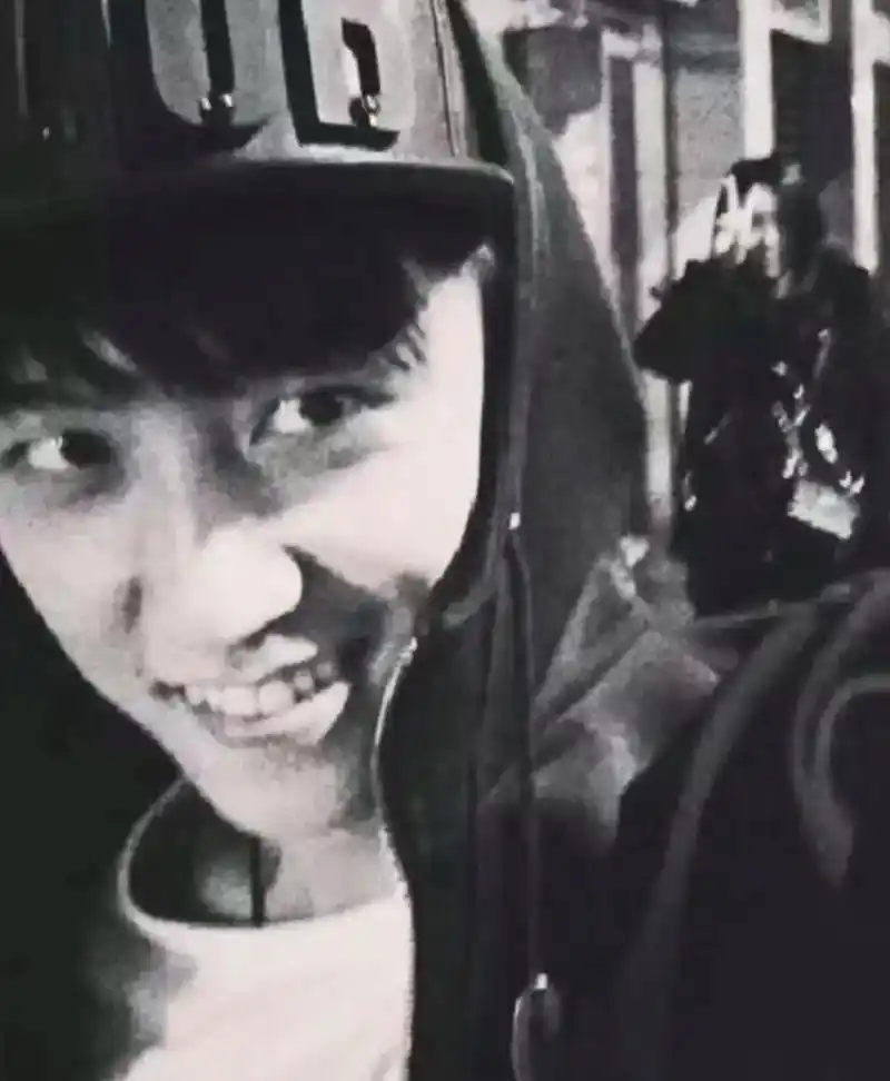 一些早期自拍#黄景瑜 #生图 - 抖音