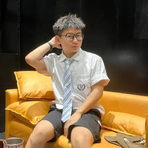 这个男初中生很不错