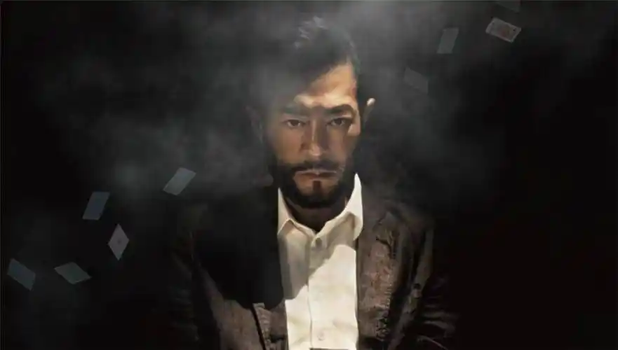 古天乐表示剧本让自己非常感动,目前也就出一个预告片,古仔的满脸胡须