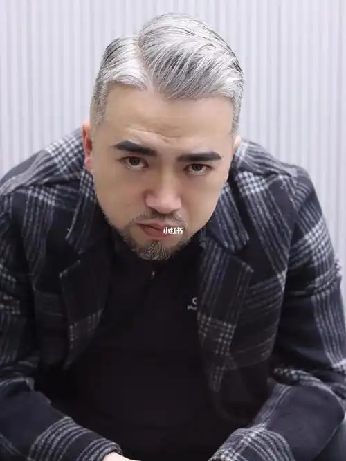 绅士男士发型油头