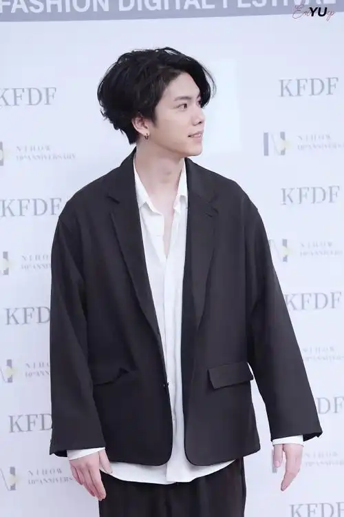 杨宇腾超话07#向全世界安利杨宇腾yu#210415 niho