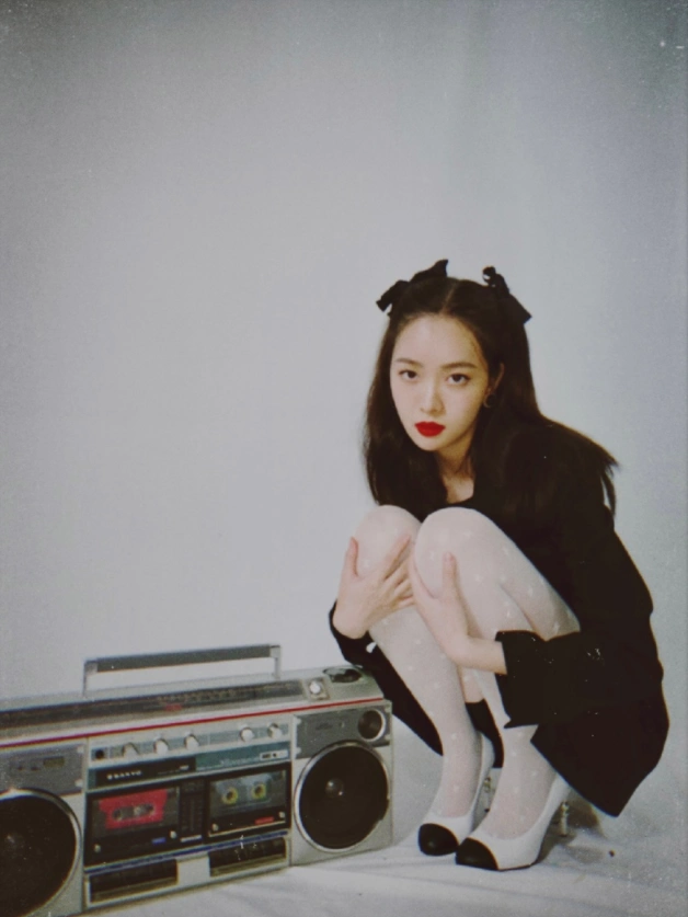 2018年赵尧珂以练习生的身份参加女团青春成长节目