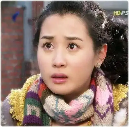 她自曝第一次给了李易峰,沉寂9年后再度复出,却辣了半个娱乐圈的眼!