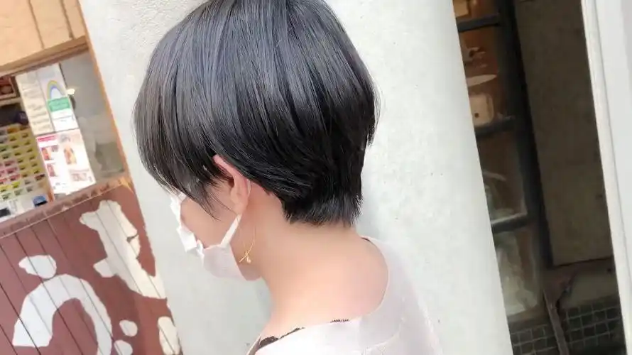 33岁女性波波头剪成半盖耳短发干练有气质不用烫染都很美