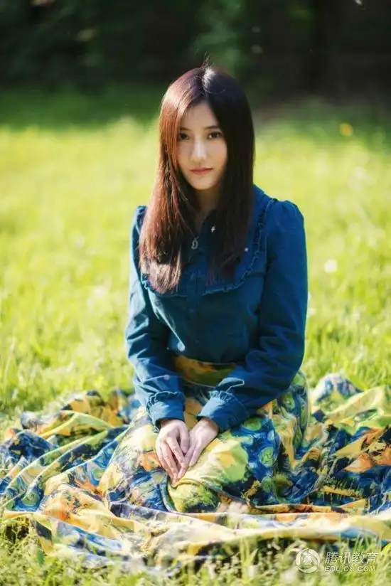 清华大学校花彭菲茗曝赴日旅游照清纯依旧图11