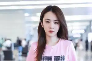 王晓晨15岁学生证件照曝光,原来"老少通杀"是有原因的!