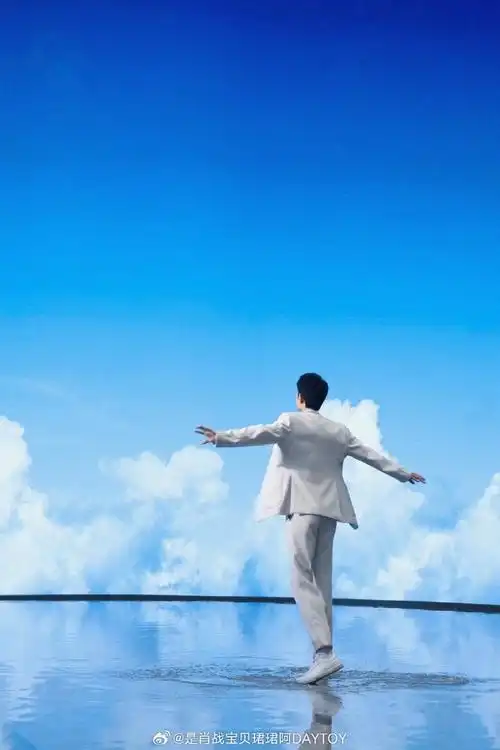 肖战##肖战背影照一下子就帅到了我的心巴上