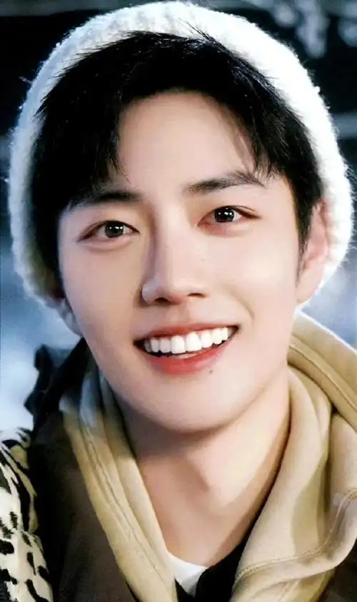 肖战笑得好元气#是谁沦陷在肖战的元气笑容里了(是我