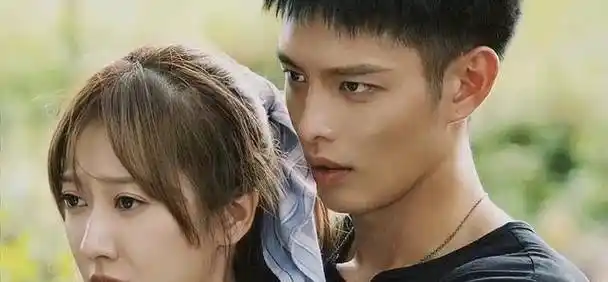 巨推这是什么神仙剧,《他在逆光中告白》!_阮念初_厉腾_观众