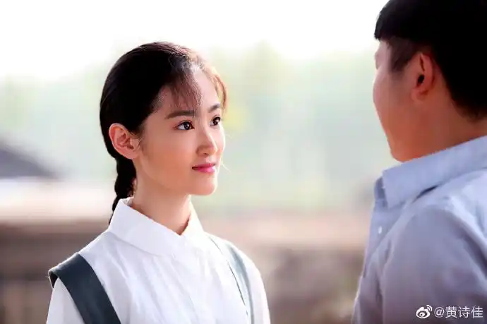 电视剧《青谷子》已于12月6日每晚19:40,登陆江苏城市频道,全国首播.