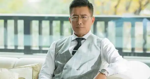 没有江珊好看只是年轻了13岁高曙光为什么选她55岁全家近照