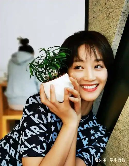 蓝盈莹晒妈妈身材照,表示找谁说理去_网友_演技_照片