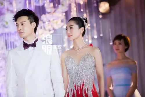 陶昕然何建泽大婚浪漫拥吻 计划生一子一女