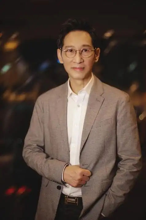 回顾一级演员王劲松傅彪的一句话点醒了我才有了我如今的成就