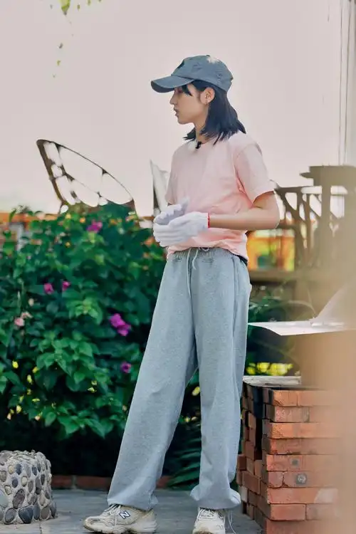 张子枫《向往4》好友相聚 知心夜话疗愈衷肠