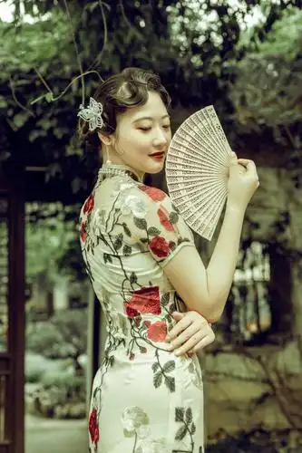 优雅女人复古旗袍装唯美写真 –第 2 页– 爱读书