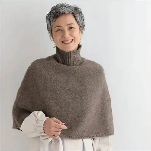 年老了长白发了,是选择染发遮盖,还是顺其自然选择适合的发型?