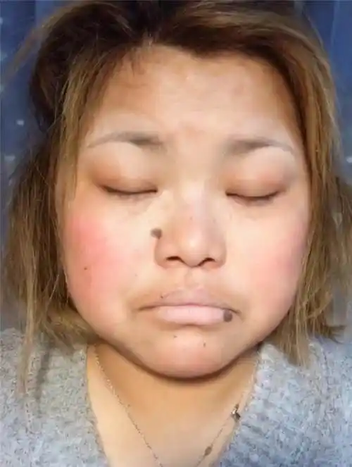 300斤的胖大妈被老公嫌 弃,苦练化妆术,秒 变可 爱小萝莉_网易订阅