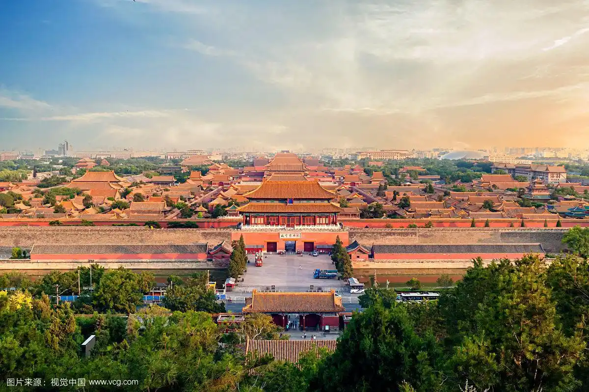 夕阳下的故宫鸟瞰