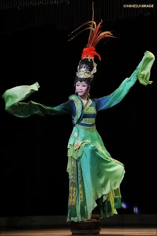 李玉刚四美图图片,貂蝉的,要高清,给好评.