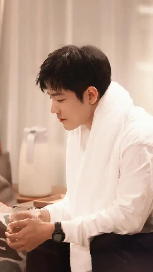 #肖战盛阳##肖战骄阳伴我#