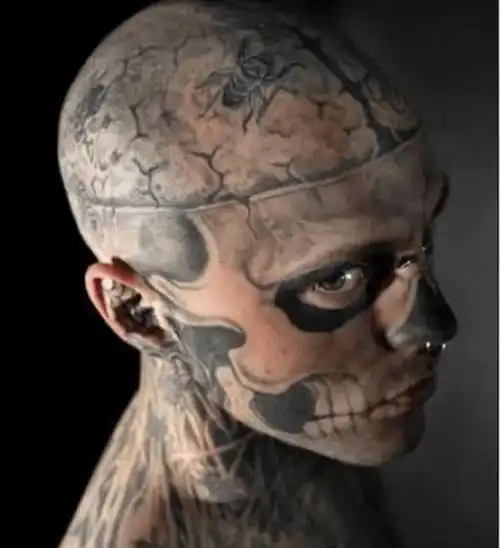 他花两亿元纹身纹满全身,吉尼斯纪录认证后,他却选择了自杀