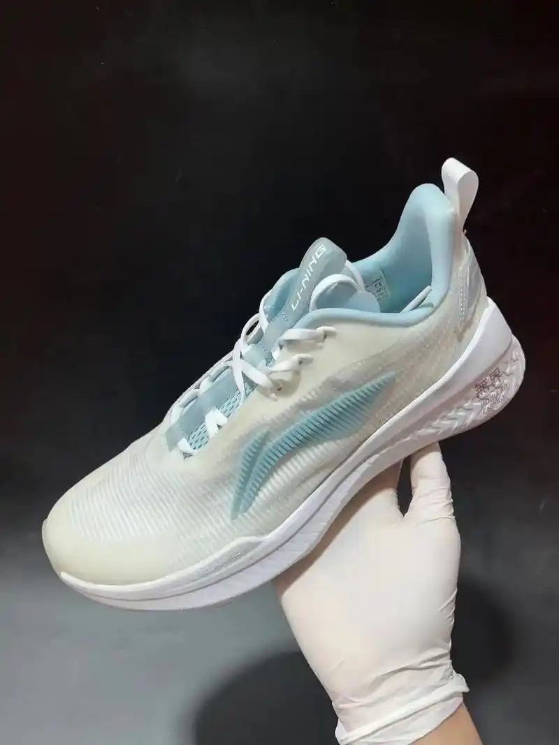 李宁男式无界2综合训练鞋全新40码现货一代经典原价599现特价209包邮