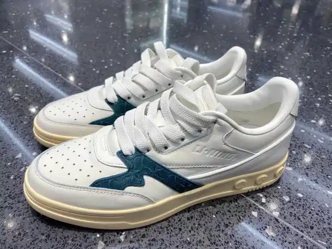 李宁1990  #每日穿搭  #ootd  #肖战  #鞋控的日常  #情人节  #真皮