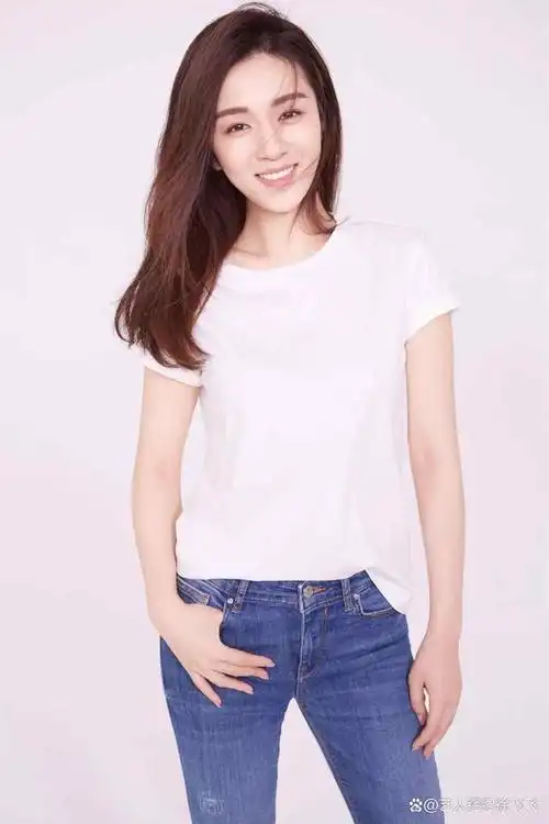 王晓晨,1988年7月25日出生于山东省青岛市,中国内地女演员.