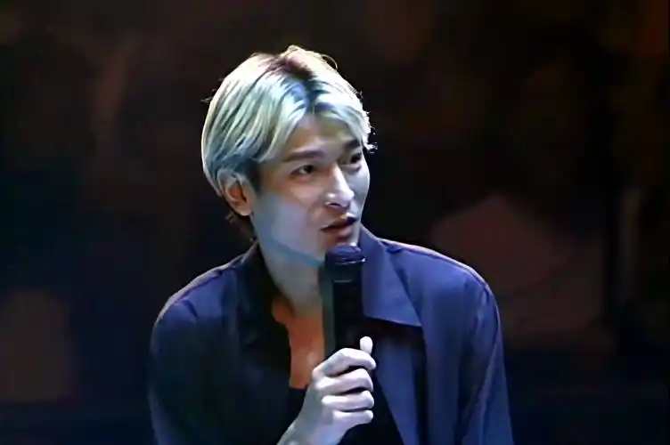 以现在眼光看刘德华99演唱会依旧超前,打碎了当年对他质疑的人_华仔_