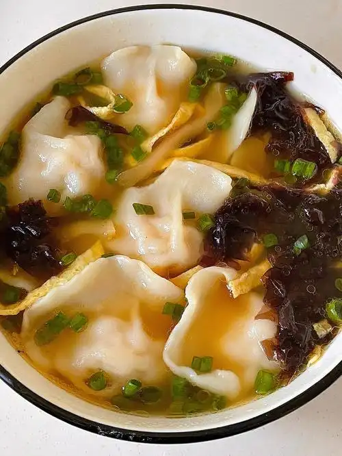 我连一点汤汁都没剩哈哈哈~037815食材:速冻水饺,鸡蛋,紫菜