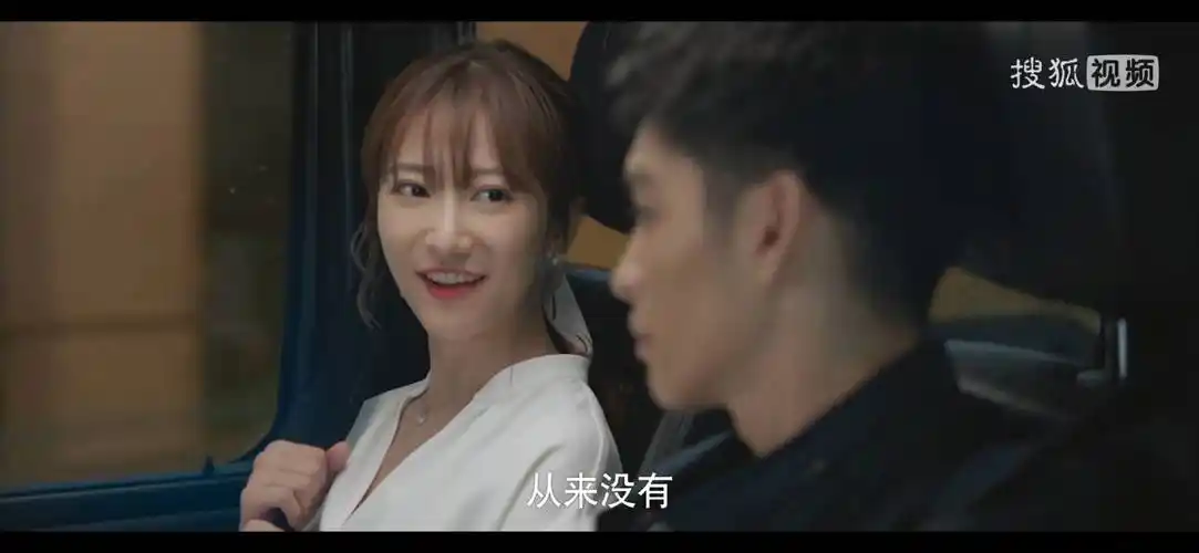 他在逆光中告白中女主阮念初甜美又强大倒追男友多技能傍身