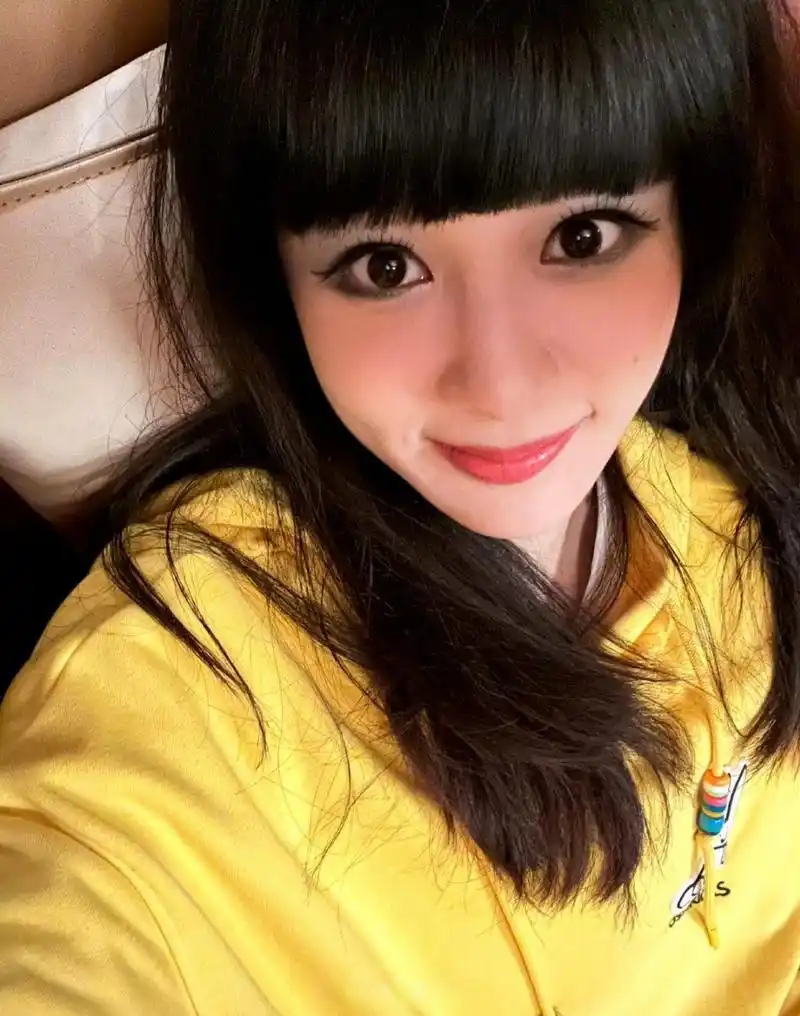 杨紫黄瀛子自拍96 感觉有点梦回《家有儿女》