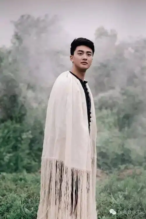 吉克永都母语歌曲《依妞 》