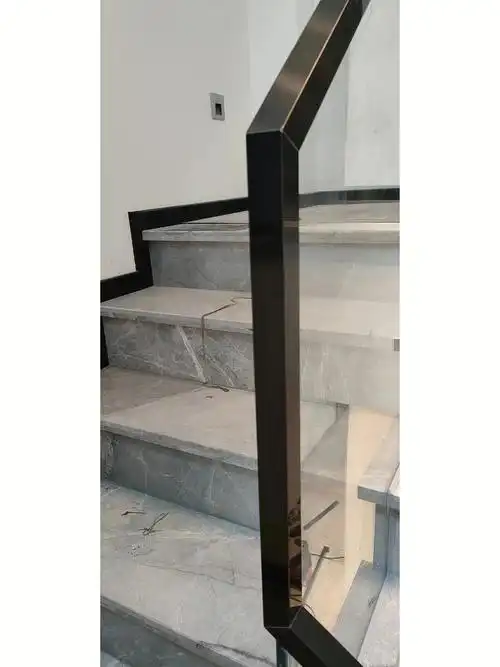 现代轻奢简约不锈钢扶手细节图