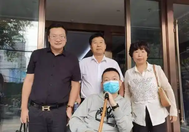 真希望许敏是富豪,和姚策有深厚的母子情,一边对郭威深深的愧疚_房子