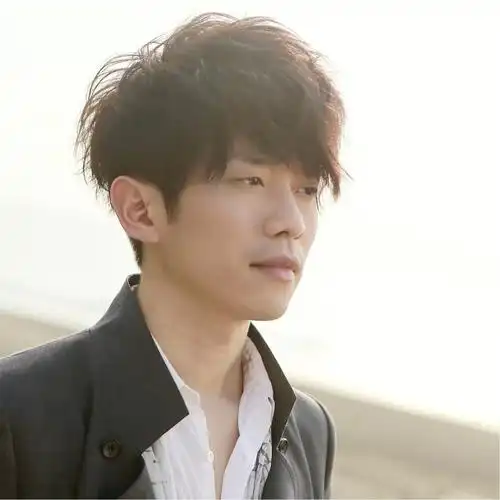 当你孤单你会想起谁～张栋梁